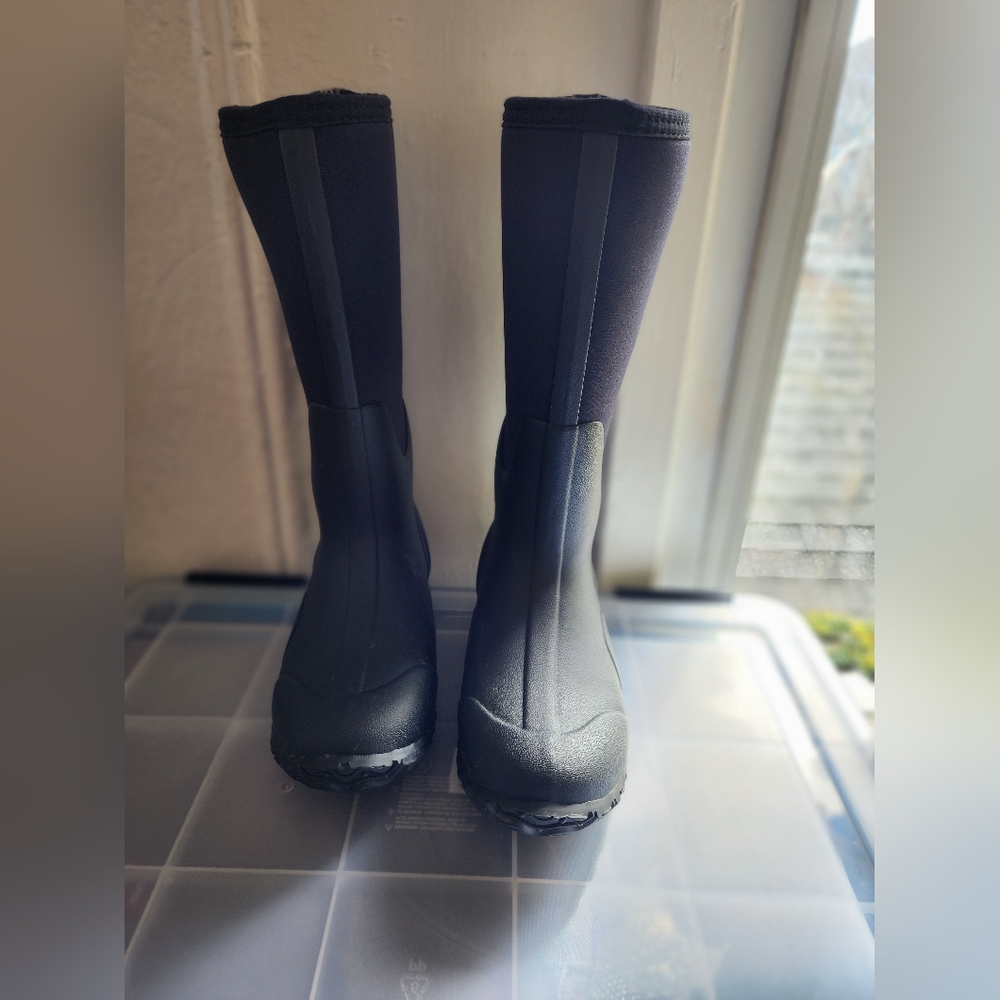 Bogs women's Black Boots
